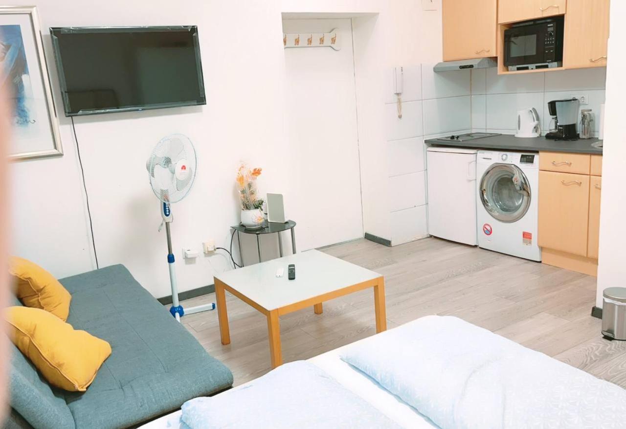 H Comfort Studio 3P Km Viyana Dış mekan fotoğraf